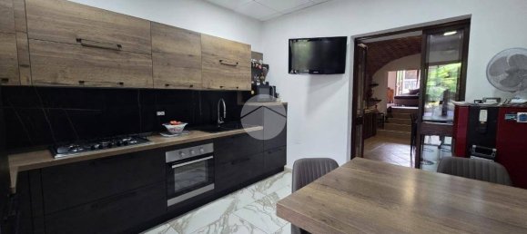 3 Schlafzimmer Haus in Cisterna d'Asti, Italy, Nr. 277633 12