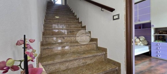 3 Schlafzimmer Haus in Cisterna d'Asti, Italy, Nr. 277633 25