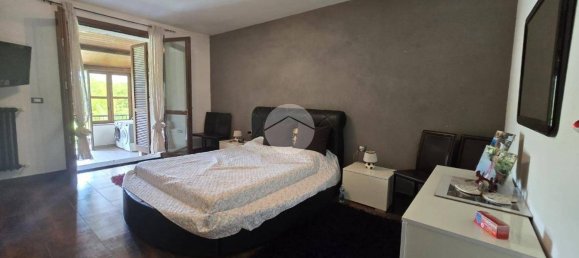 3 Schlafzimmer Haus in Cisterna d'Asti, Italy, Nr. 277633 19