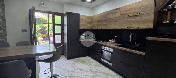 3 Schlafzimmer Haus in Cisterna d'Asti, Italy, Nr. 277633 14