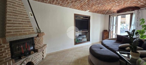 3 Schlafzimmer Haus in Cisterna d'Asti, Italy, Nr. 277633 5