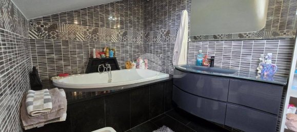 3 Schlafzimmer Haus in Cisterna d'Asti, Italy, Nr. 277633 26