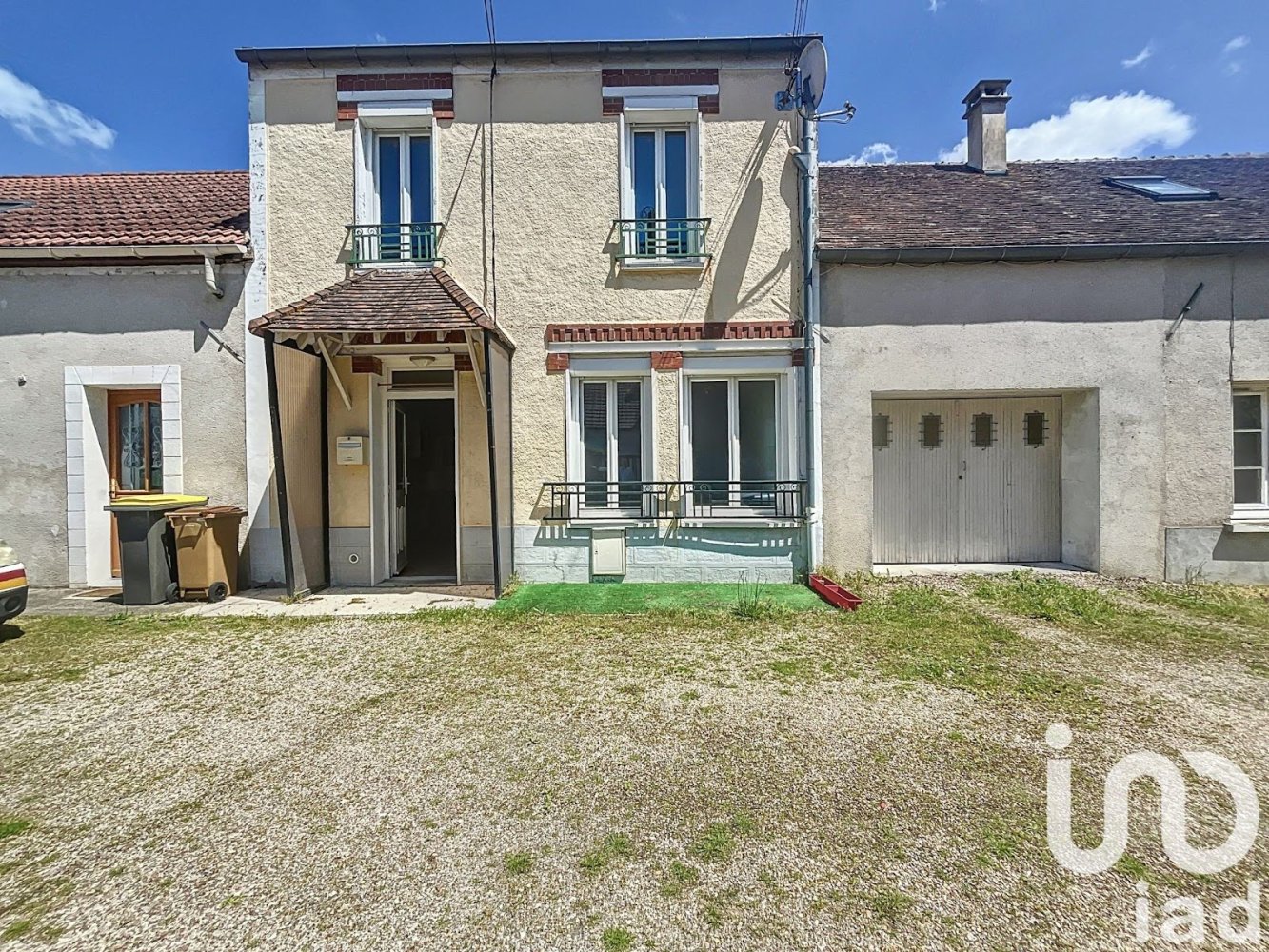 Таунхаус с 3 спальнями в Дордив, Франция № 276177