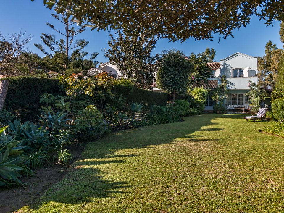 Villa de 3 dormitorios en Marbella, Spain No. 179055