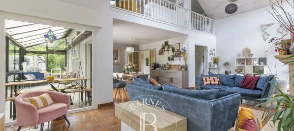 6 Schlafzimmer Haus in Bievres, France, Nr. 182825 9