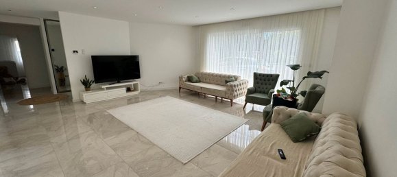 4 chambres Maison à Romorantin-Lanthenay, France No. 154023 3