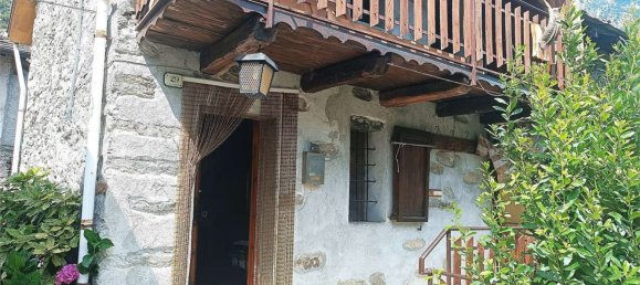 3 rooms House in Donnas, Italy No. 215884 5