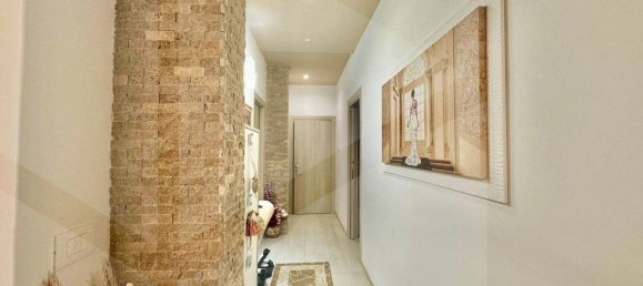 Квартира с 3 спальнями в Монополи, Италия № 23159 18