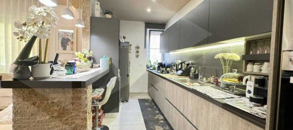 Квартира с 3 спальнями в Монополи, Италия № 23159 5