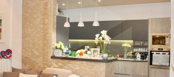 Квартира с 3 спальнями в Монополи, Италия № 23159 25