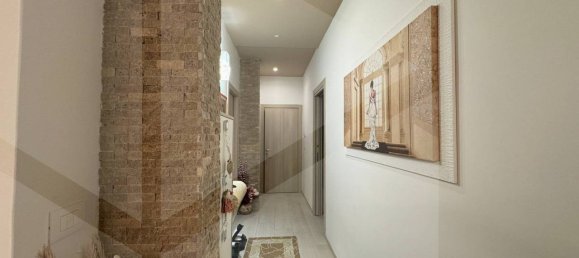 Квартира с 3 спальнями в Монополи, Италия № 23159 9