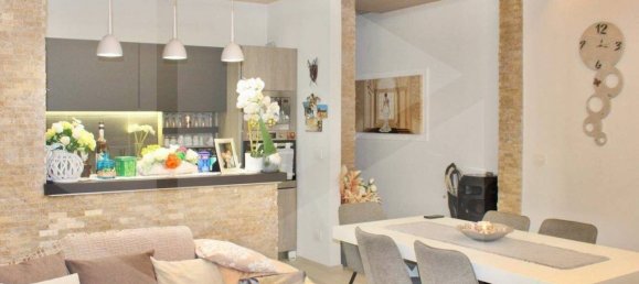 Квартира с 3 спальнями в Монополи, Италия № 23159 21