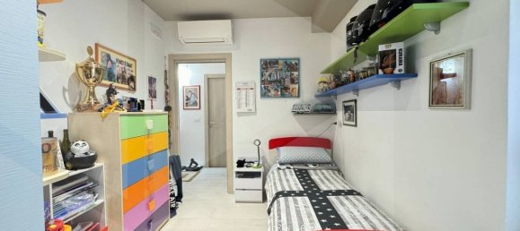 Квартира с 3 спальнями в Монополи, Италия № 23159 11