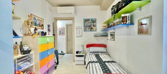 Квартира с 3 спальнями в Монополи, Италия № 23159 14