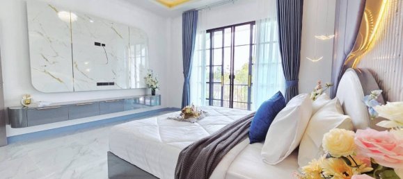 4 bedrooms House for sale in Bang Lamung, Chonburi, Eastern Thailand, Thailand № 81806 13