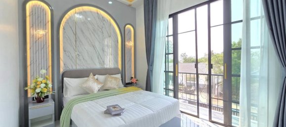 4 bedrooms House for sale in Bang Lamung, Chonburi, Eastern Thailand, Thailand № 81806 15