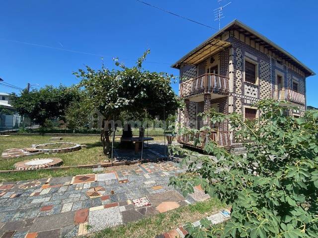 Вилла с 2 спальнями в Кадораго, Италия № 267049