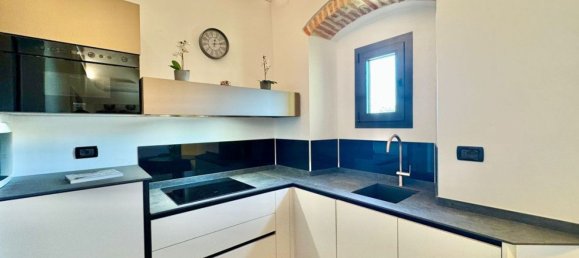 2 rooms Apartment in Florence, Italy No. 82961 3