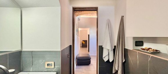 2 rooms Apartment in Florence, Italy No. 82961 20