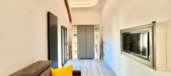 2 rooms Apartment in Florence, Italy No. 82961 10