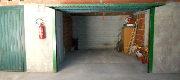 2-salle Appartement à Moncalvo, Italy No. 230798 11