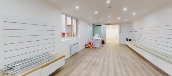 Propiedad comercial de 5 habitaciónes en Saint-Quentin, France No. 71115 2