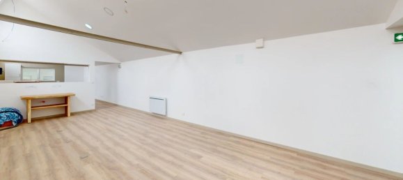 Propiedad comercial de 5 habitaciónes en Saint-Quentin, France No. 71115 16