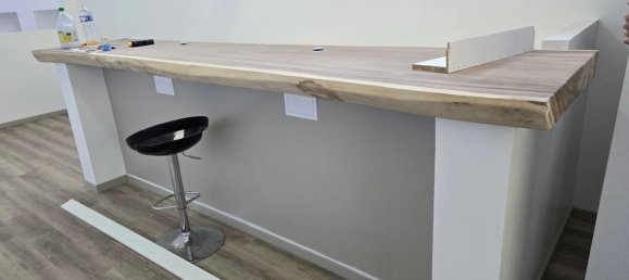 Propiedad comercial de 5 habitaciónes en Saint-Quentin, France No. 71115 19