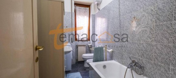 3 rooms Apartment in Rome, Italy No. 34724 37