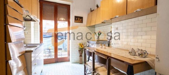 3 rooms Apartment in Rome, Italy No. 34724 17