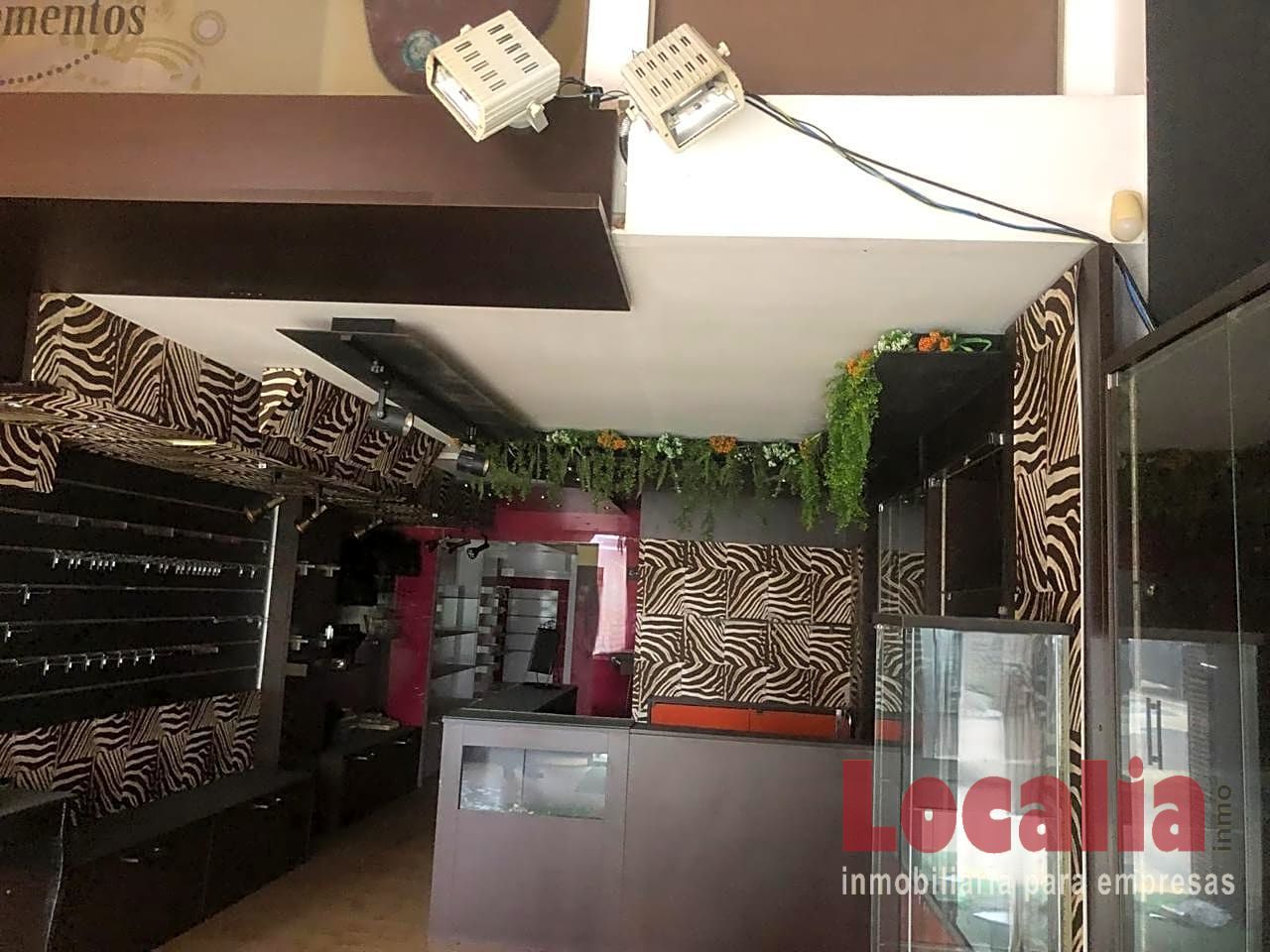 133m² Commercial property in Torrelavega, Spain No. 91730