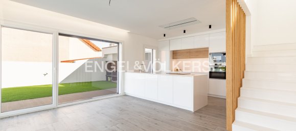 4 Schlafzimmer Villa in Almada, Portugal, Nr. 239160 7