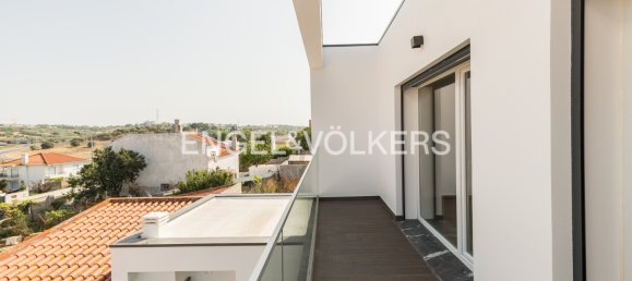 4 Schlafzimmer Villa in Almada, Portugal, Nr. 239160 24