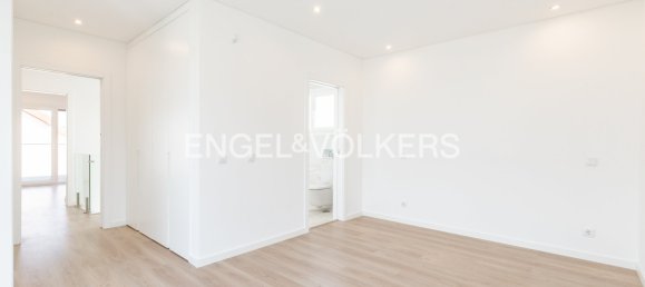 4 Schlafzimmer Villa in Almada, Portugal, Nr. 239160 20