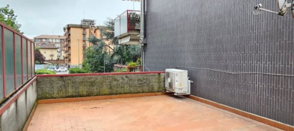 Apartamento T4 em Casale Monferrato, Italy N.º 314580 2