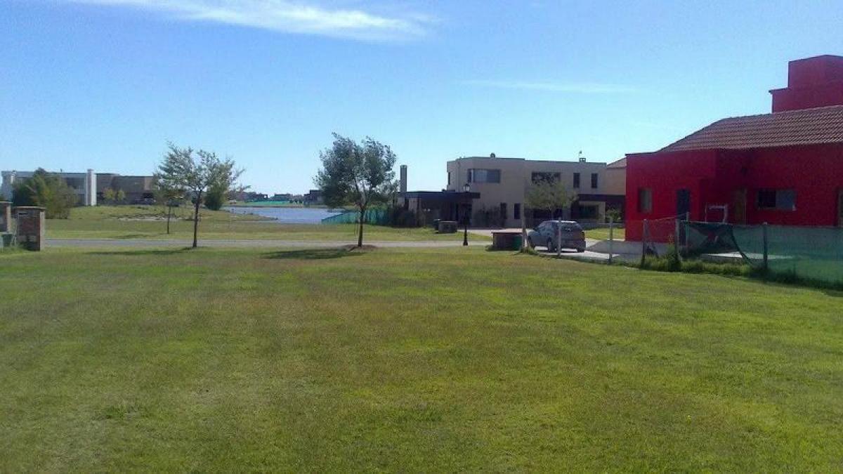  Land in Tigre, Argentina No. 113524