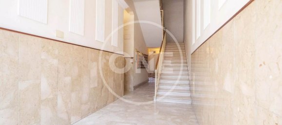 3 rooms Apartment in Rome, Italy No. 149047 6
