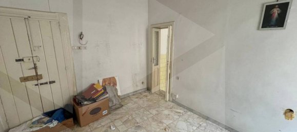 Apartamento de 4 divisões em Bari, Italy N.º 21090 7