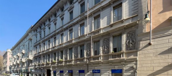 8 rooms Apartment in Turin, Italy No. 104933 14