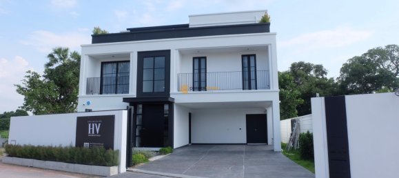 564m² Cafe / restaurant in Chonburi, Thailand No. 24875 2