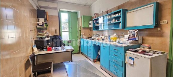 5 rooms Commercial property in Turin, Italy No. 110163 5