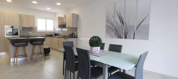 2 bedrooms Apartment in Saint Julian's, Malta No. 6998 6