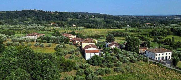 8 bedrooms Villa in Capannori, Italy No. 345626 5