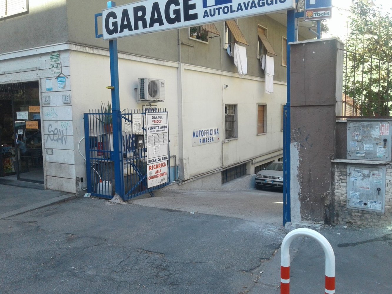 900m² Commercial property in Rome, Italy No. 256996