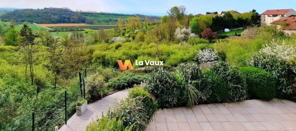 4 bedrooms House in Ceintrey, France No. 68908 9