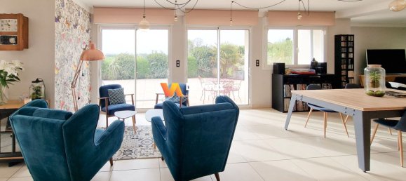 4 bedrooms House in Ceintrey, France No. 68908 4