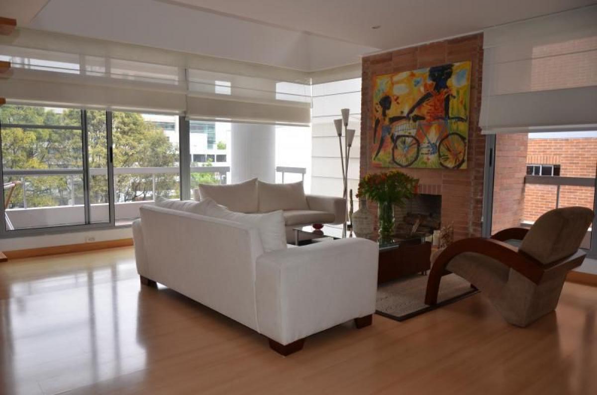 2 bedrooms House in Bogota, Colombia No. 12344