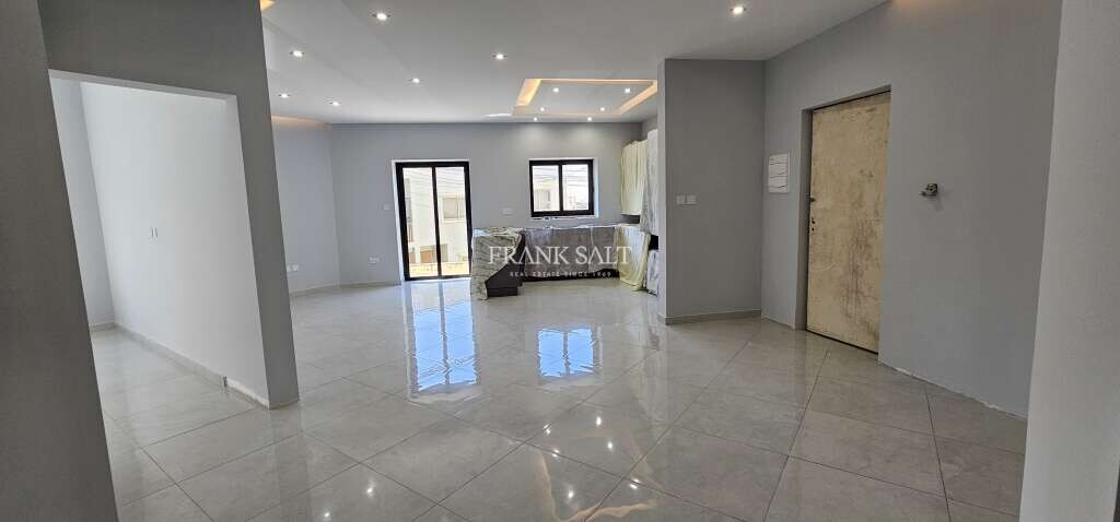3 bedrooms Apartment in Mgarr, Malta No. 3097