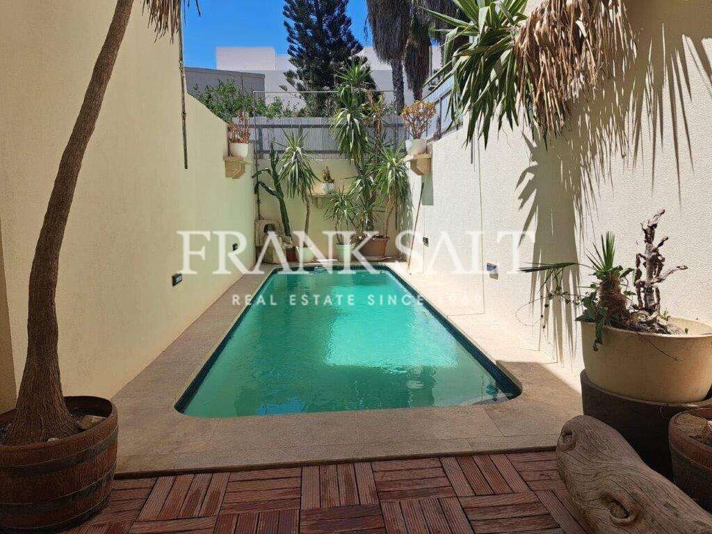 Casa de 4 dormitorios en Naxxar, Malta No. 7988