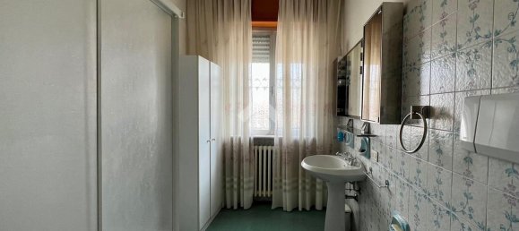 Apartamento de 4 habitaciónes en Sotto il Monte Giovanni XXIII, Italy No. 16419 26